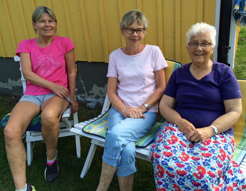 Iréne, Siv och Elsie på Danhäll; 10 maj 2016.