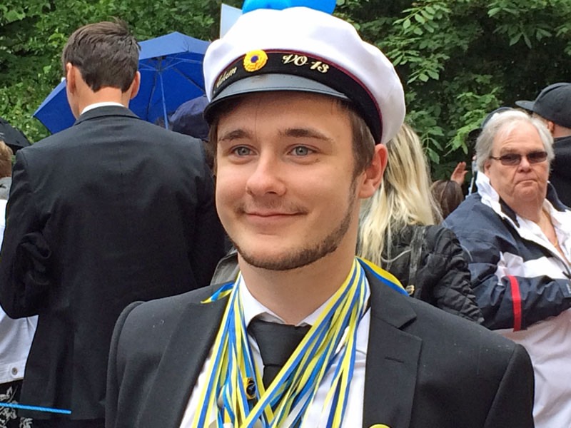 Den glade studenten Adam! Adams studentexamen den 10 juni 2016.