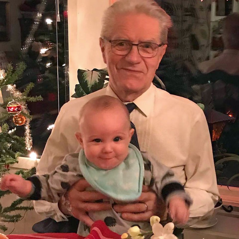 Farfar och Neo.  Vendelsömalm den 25/12 -16