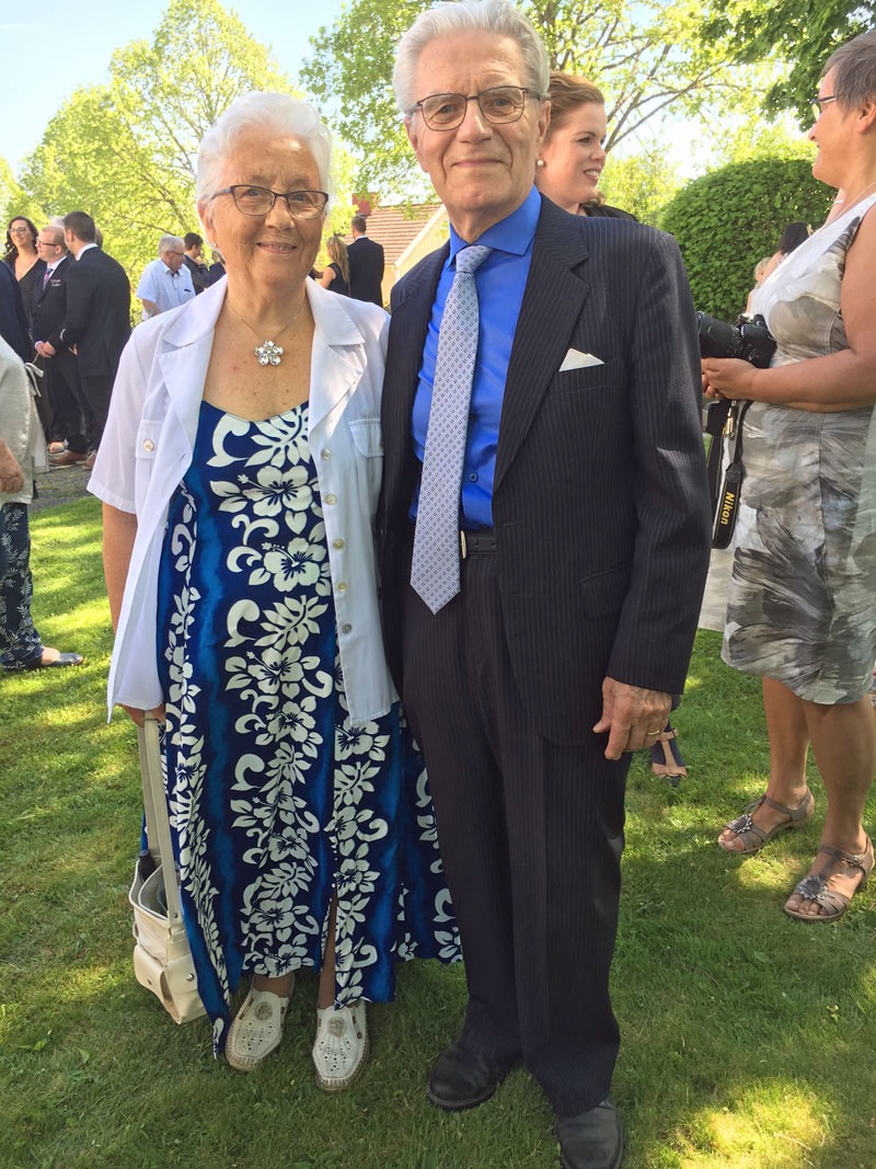 Bröllop för Rebecka Andersson & Sam Achour, Ölmstads kyrka. Roligt och trevligt att vi fick vara med! Den 27 maj 2017.