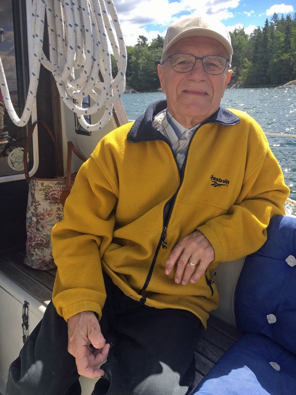 **Båttur i skärgården i det fina vädret med Jeppssons. Ivan. 21 juni 2017.**