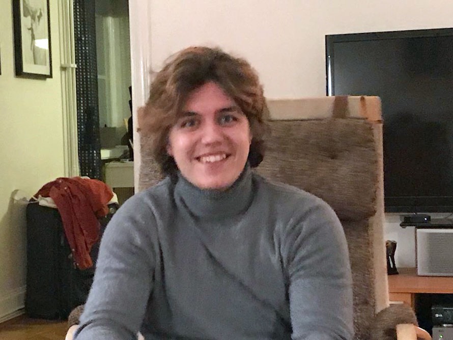 Jonas på Max 18-årsfest hemma hos Bengt på Söder den 13 januari. Foto Åsa.