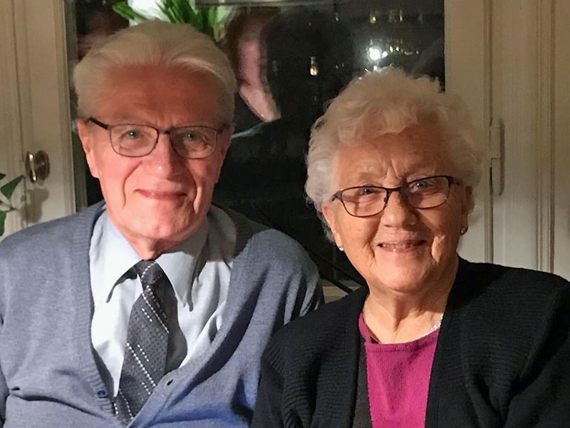 Ivan och Elsie på Max 18-årsfest hemma hos Bengt på Söder den 13 januari. Foto Åsa.