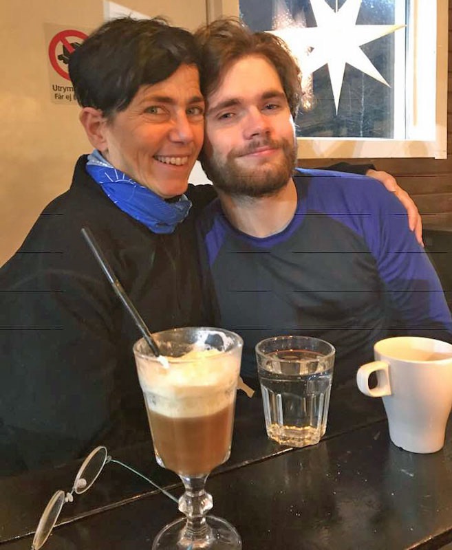 Åsa och Max på Borgafjäll den 26 december 2018.