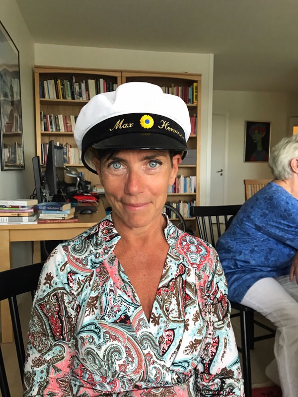 Studentexamen för Max, 11 juni 2019 på Globala gymnasiet , Södermalm. Studentfest hos Mats. Åsa.
