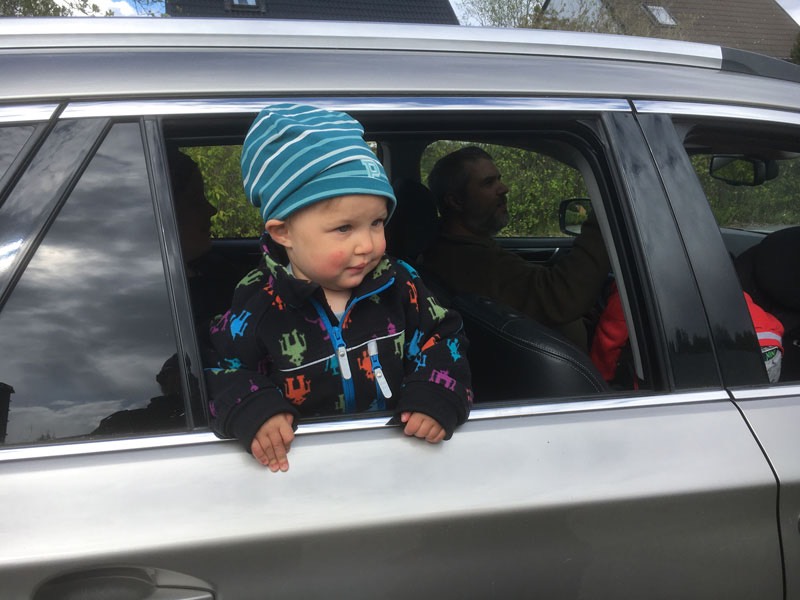 Ida - tråkigt att inte få komma nära i dessa Corona-tider. 17/5 2020.